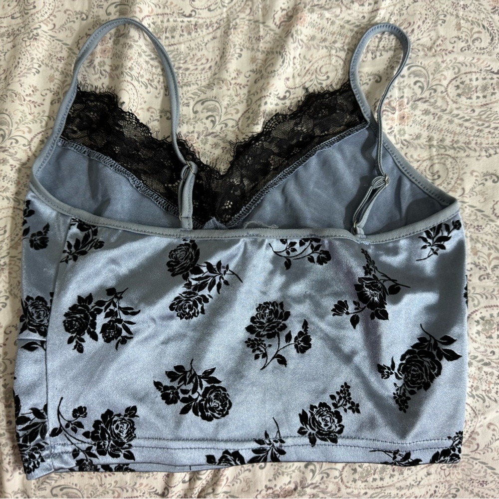 Blue crop top - Picture 2 of 2